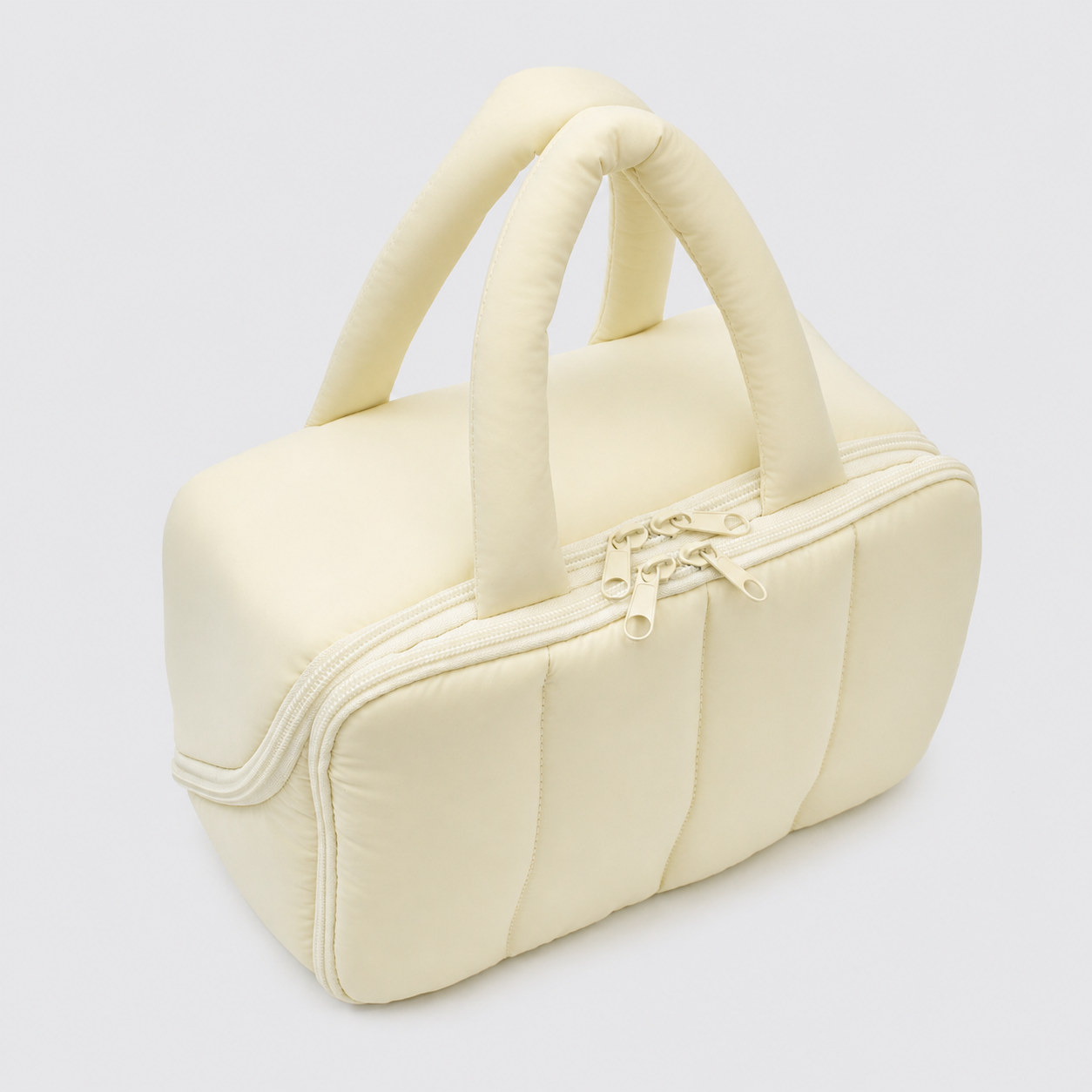 Handheld makeup bag