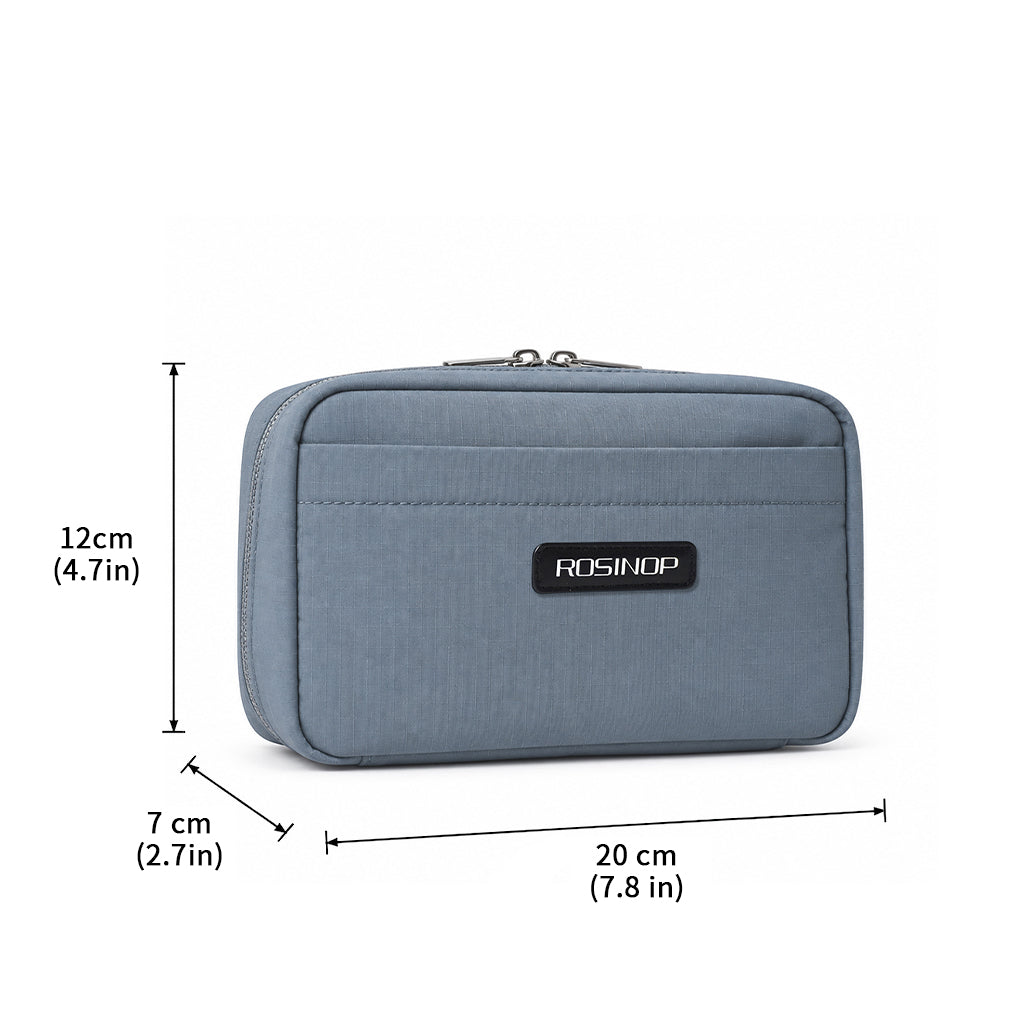 Tech pouch dimensions: approximately 20 cm wide, 7 cm deep and 12 cm high.